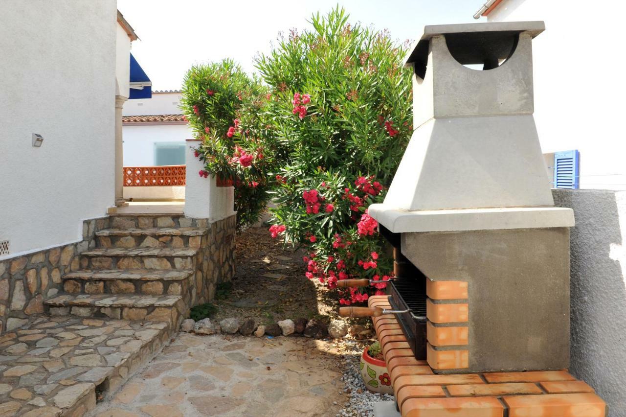 Armallada L'Escala Exterior foto